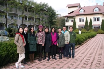科研党支部开展“学习党的十八大”特色活动
