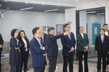 院校党委书记邓海华一行到生物所调研工作